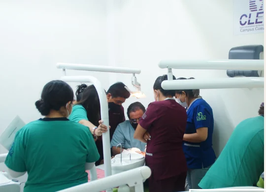 Práctica clínica de la Especialidad en Ortodoncia